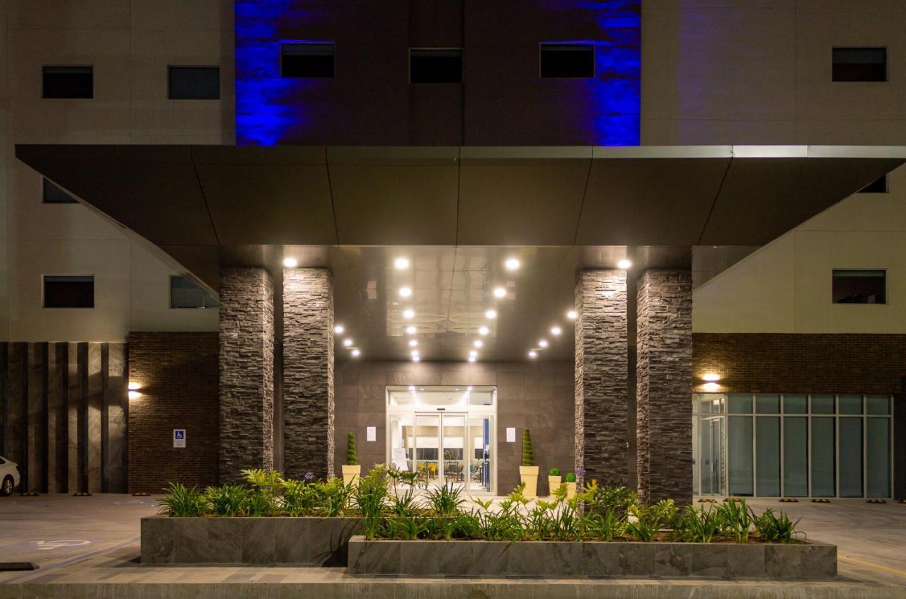 Holiday Inn Express & Suites - Tijuana Otay By Ihg Exterior foto
