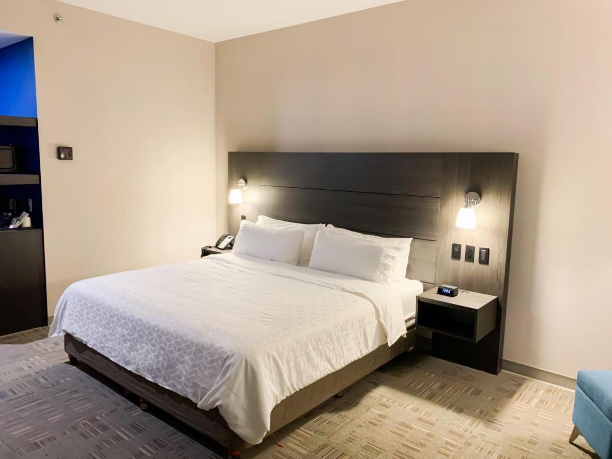 Holiday Inn Express & Suites - Tijuana Otay By Ihg Exterior foto