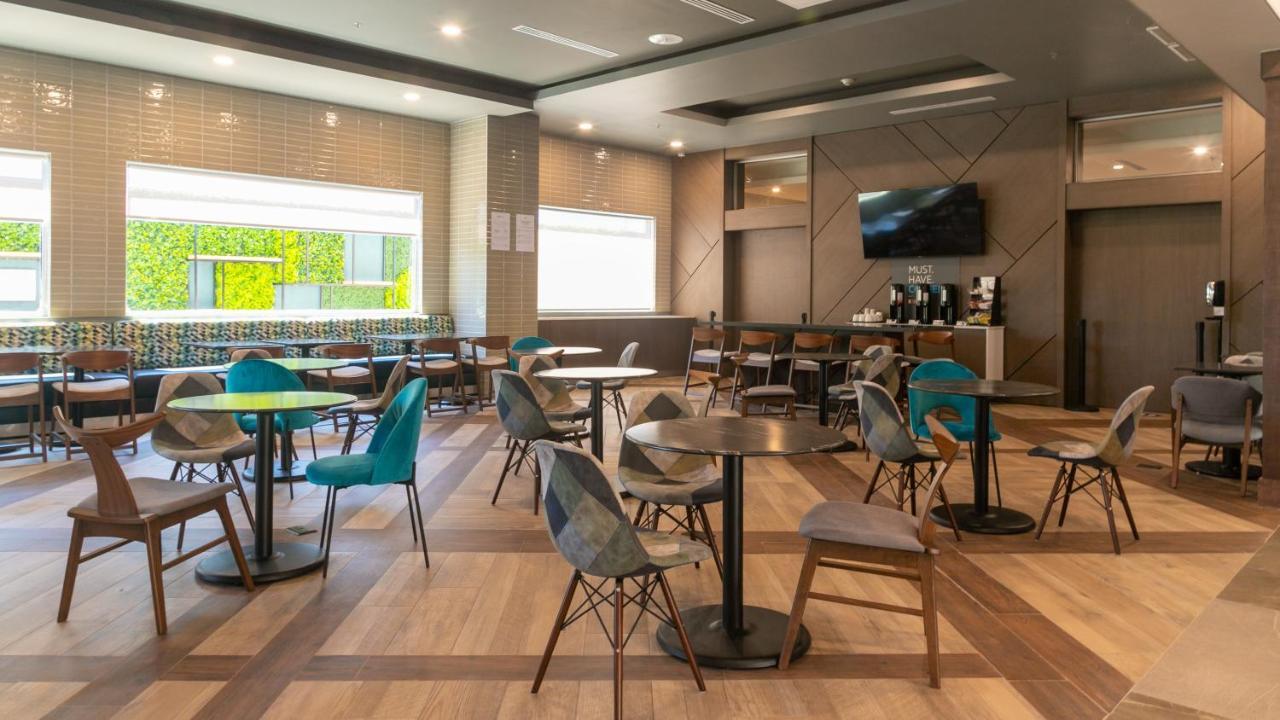 Holiday Inn Express & Suites - Tijuana Otay By Ihg Exterior foto