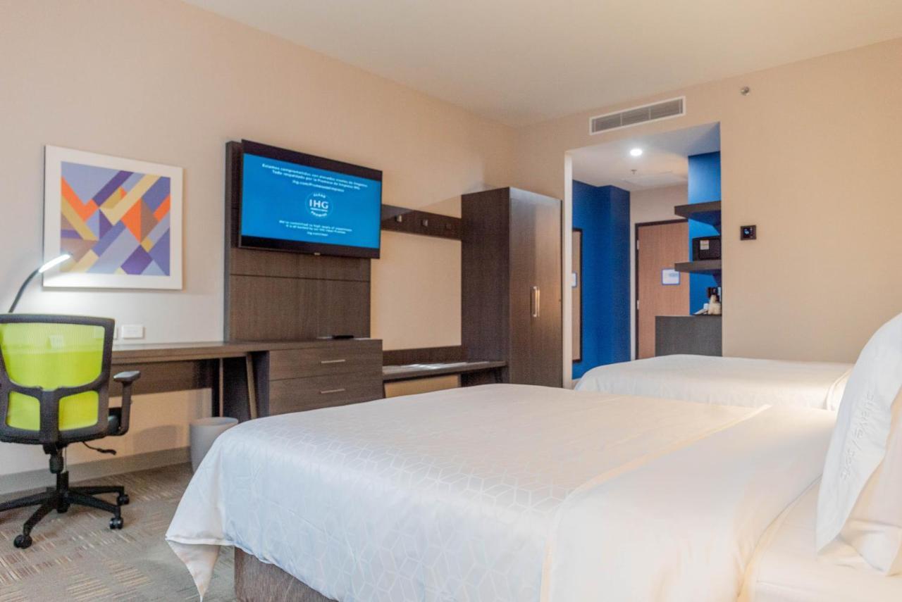 Holiday Inn Express & Suites - Tijuana Otay By Ihg Exterior foto