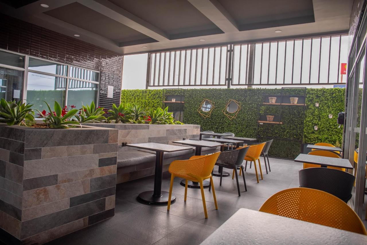 Holiday Inn Express & Suites - Tijuana Otay By Ihg Exterior foto