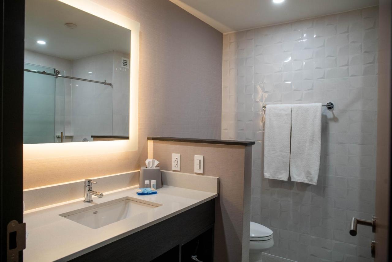 Holiday Inn Express & Suites - Tijuana Otay By Ihg Exterior foto