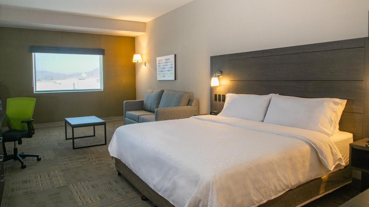 Holiday Inn Express & Suites - Tijuana Otay By Ihg Exterior foto