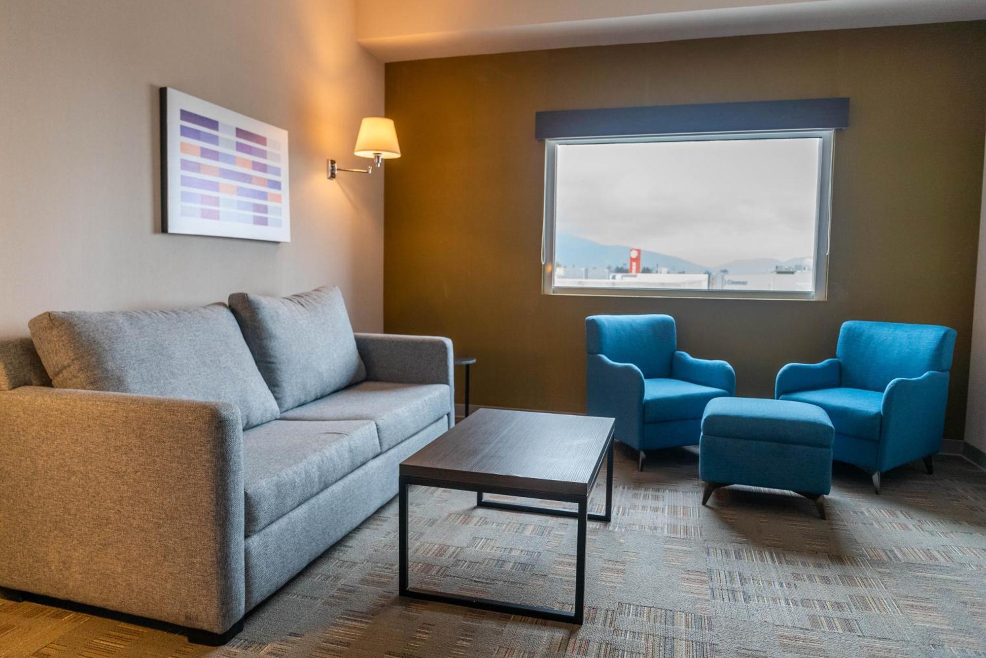 Holiday Inn Express & Suites - Tijuana Otay By Ihg Exterior foto